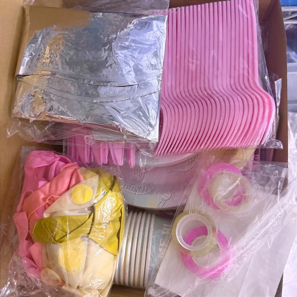 NWT 193 Pc Swiftie Birthday Decorations 24 Guests Happy Birth-Tay Party Supplies